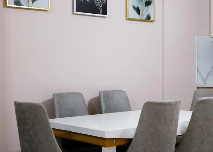 公寓 Nov's Apartment2 *